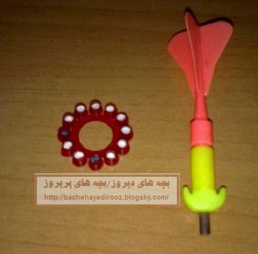 http://s4.picofile.com/file/7735845264/taraghehmoshaki.jpg
