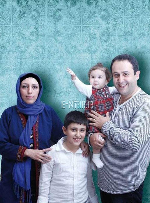عکس جدید ابراهیم شفیعی و همسرش و فرزندانش