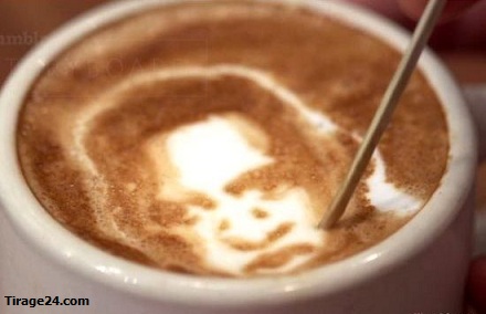 هنرنمایی روی قهوه 1
