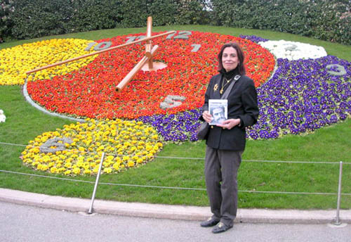 http://s4.picofile.com/file/7762565585/Chokouhe_Omrani_Daghigh_3_500.jpg