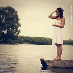 http://s4.picofile.com/file/7764941498/girl_darya.jpg