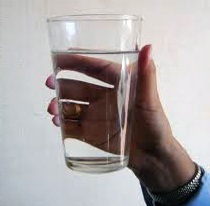 http://s4.picofile.com/file/7765557418/livan.jpg