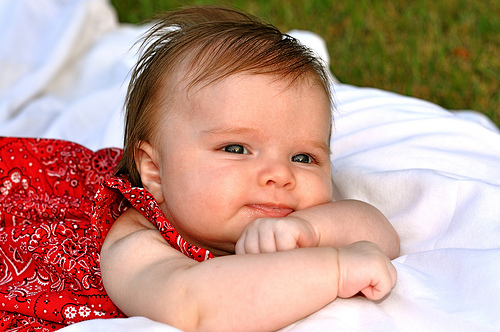 Cute_Baby_Girl_so_happy.jpg