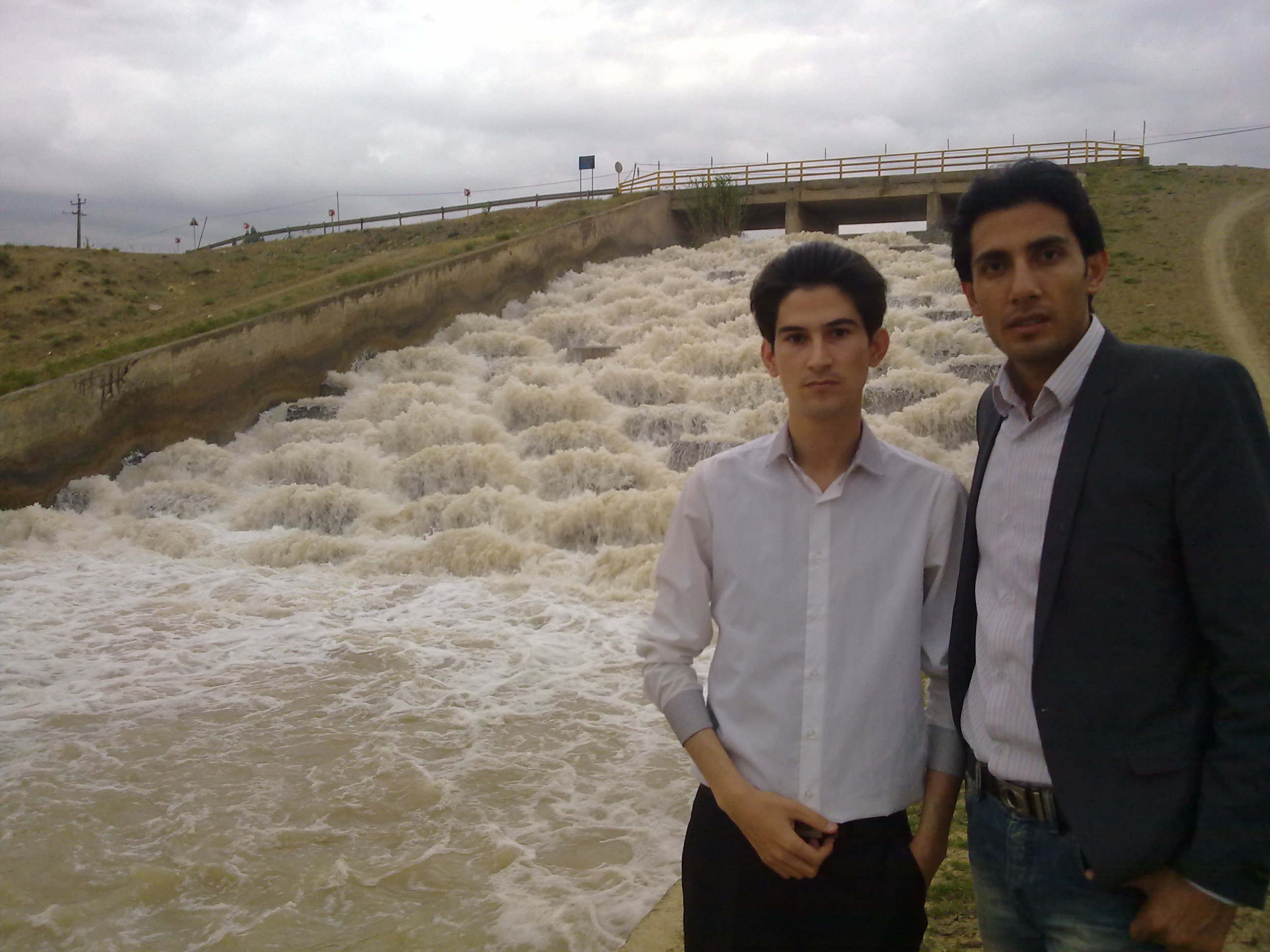 http://s4.picofile.com/file/7772559137/010320131305.jpg