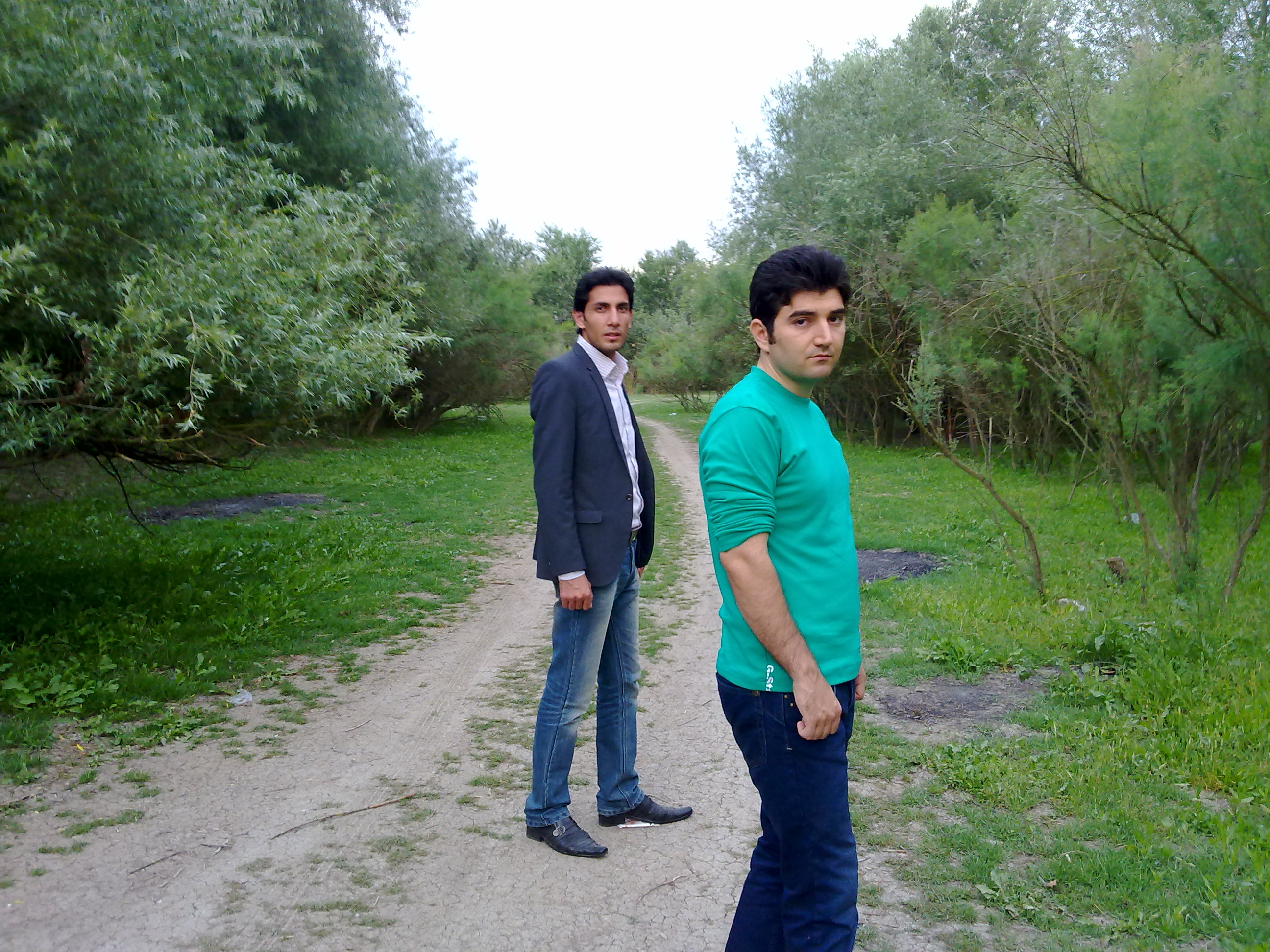 http://s4.picofile.com/file/7772562903/010320131302.jpg