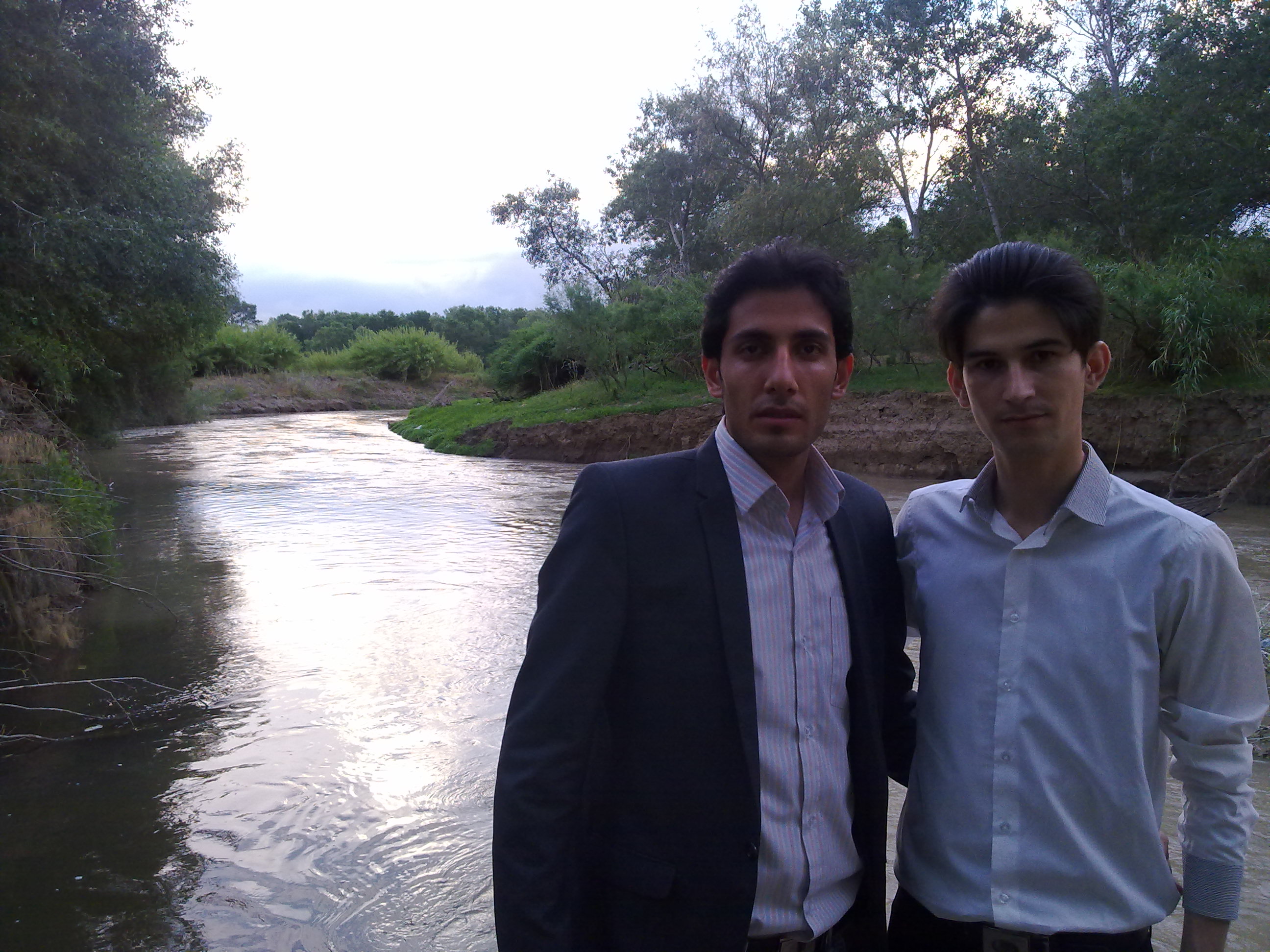 http://s4.picofile.com/file/7772565799/010320131293.jpg