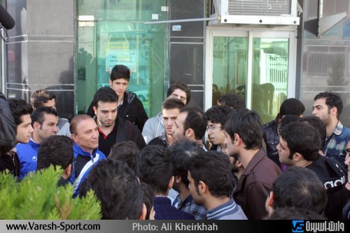 اعتراض هواداران داماش