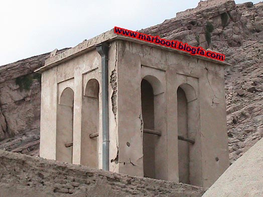 http://s4.picofile.com/file/7802730214/badgir_3.jpg