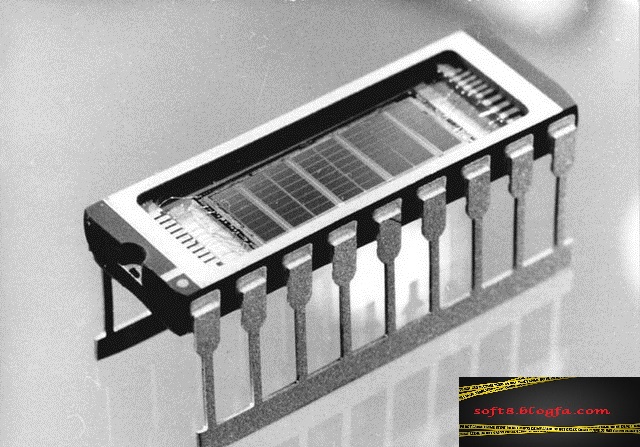 http://s4.picofile.com/file/7805226448/1_megabit_chip.jpg