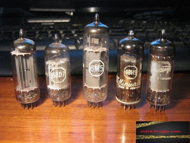 http://s4.picofile.com/file/7805228274/vacuum_tube.jpg