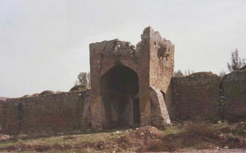http://s4.picofile.com/file/7805544080/karevansaraye_merbet.jpg