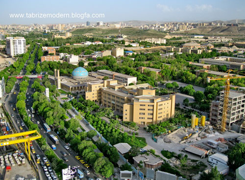 http://s4.picofile.com/file/7805577090/h.jpg