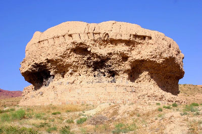 http://s4.picofile.com/file/7805577525/img_385.jpg