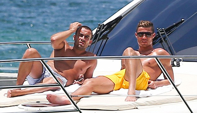 http://s4.picofile.com/file/7806174187/Cristiano_2013_vacaciones_Miami6.jpg