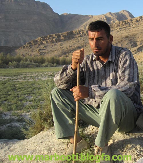 http://s4.picofile.com/file/7807559351/bahram1.jpg