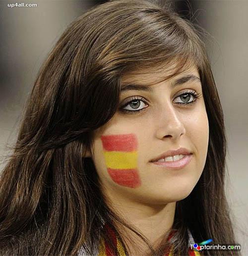 عکس جذاب و دیدنی دختر  تماشاچی فوتبال اروپا