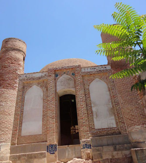 http://s4.picofile.com/file/7813649030/dord_qebirler.jpg