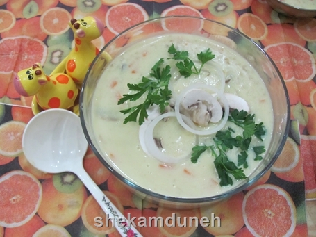 سوپ مرغ و قارچ