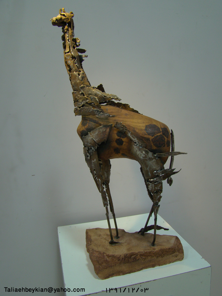 http://s4.picofile.com/file/7861418488/14.jpg