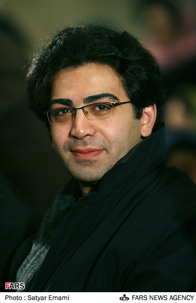 فرزاد حسنی