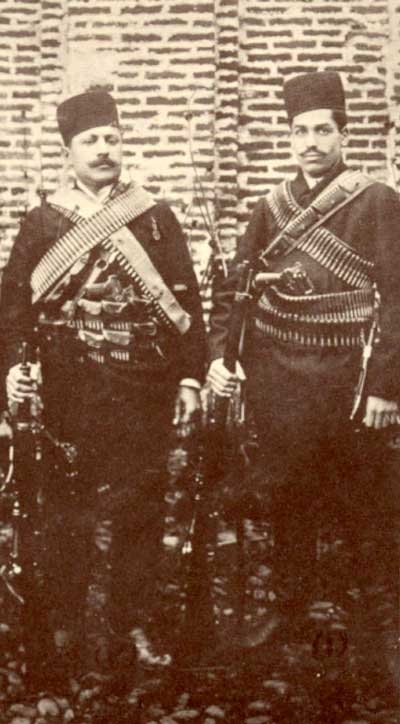 عبدالحسين خان معزالسلطان (سردار محيي) و ميرزا عليمحمد خان تربيت