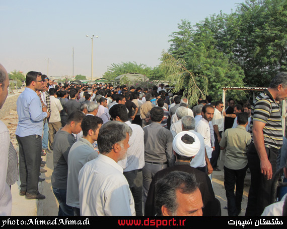 گزارش تصویری:مراسم تشعیع پیکر کوهنورد برازجانی-عکس:احمد احمدی