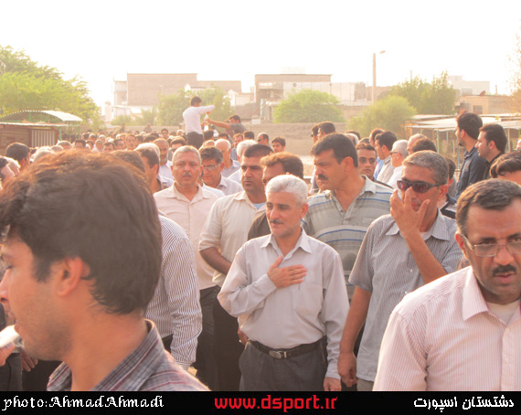 گزارش تصویری:مراسم تشعیع پیکر کوهنورد برازجانی-عکس:احمد احمدی