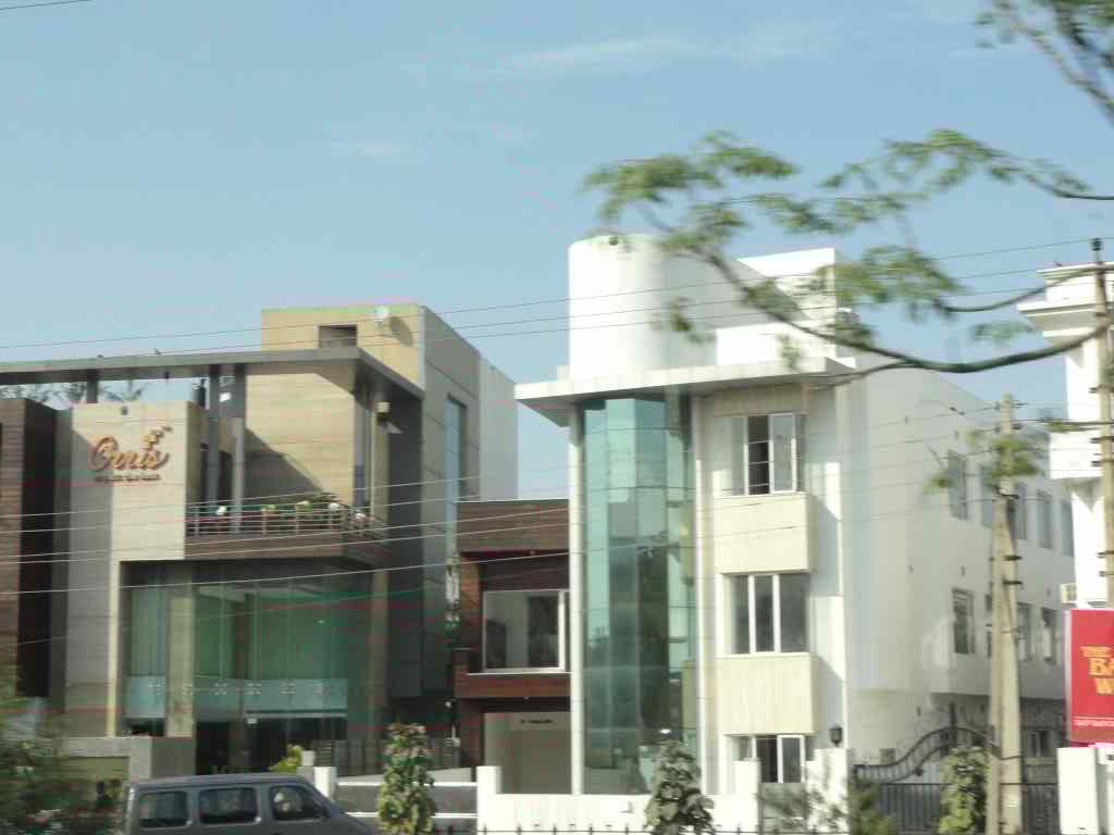 http://s4.picofile.com/file/7918977739/448.jpg