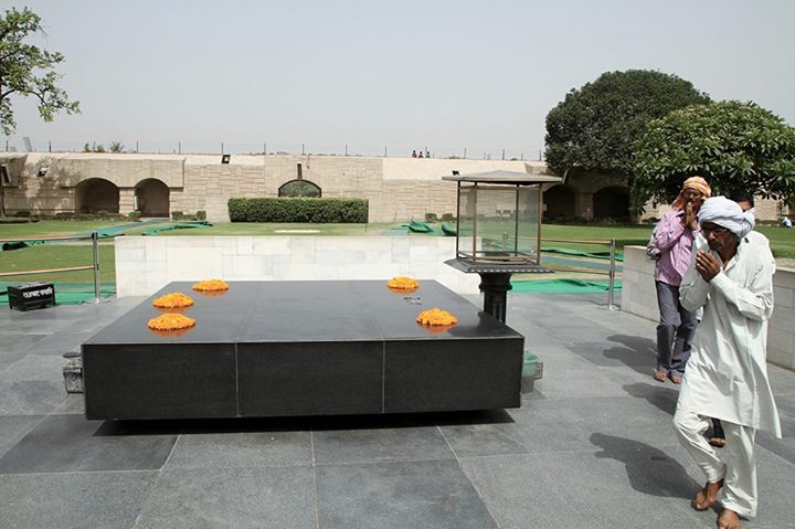 http://s4.picofile.com/file/7919483117/amin_Bahrany.jpg