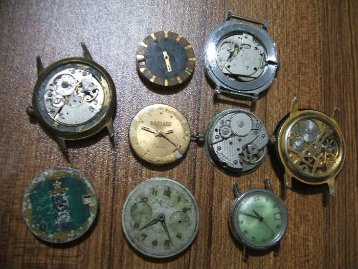 http://s4.picofile.com/file/7939831933/old_watch_7_.jpg