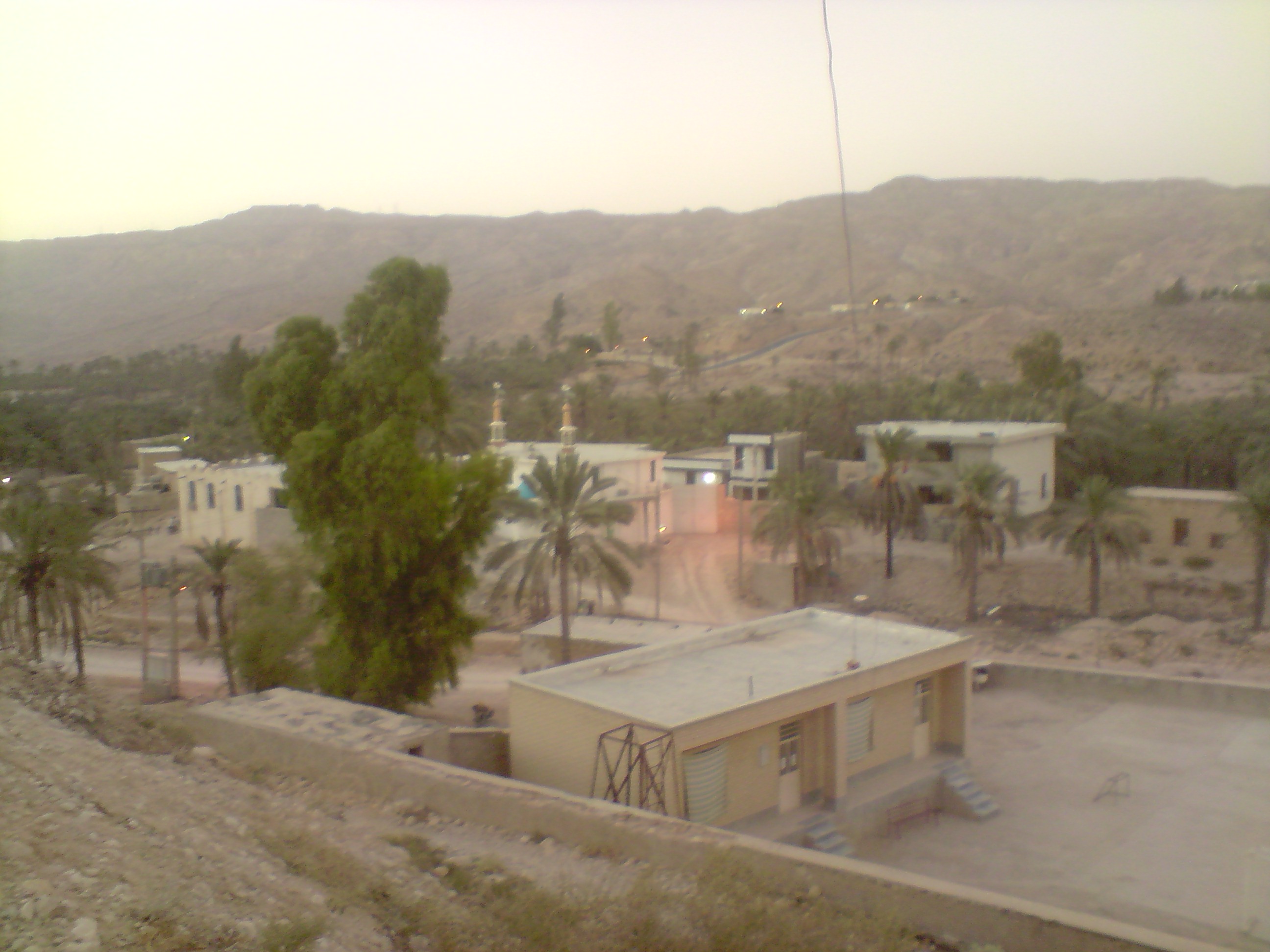 http://s4.picofile.com/file/7948816662/P210913_19_06_02_.jpg