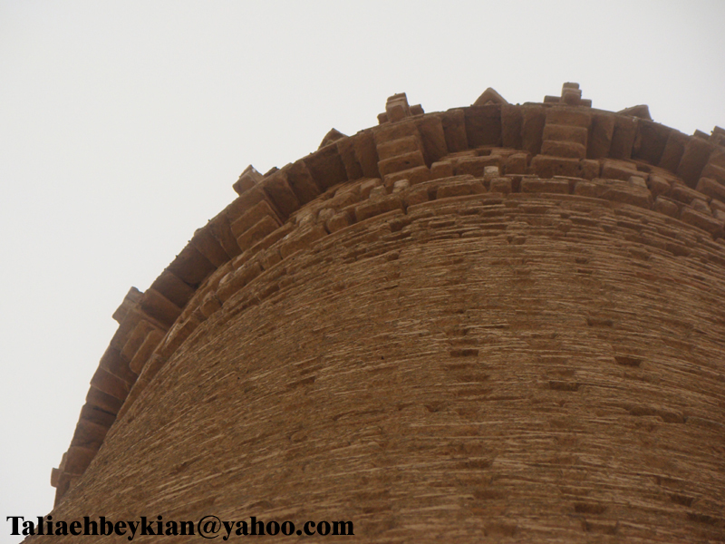 http://s4.picofile.com/file/7955930856/Mil_Ayaz.jpg