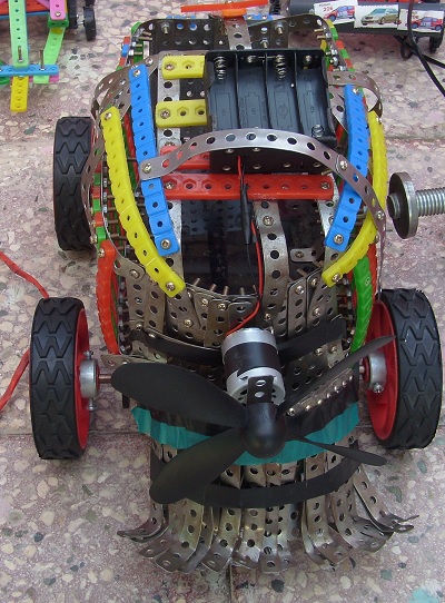 عکس ربات جنگجو