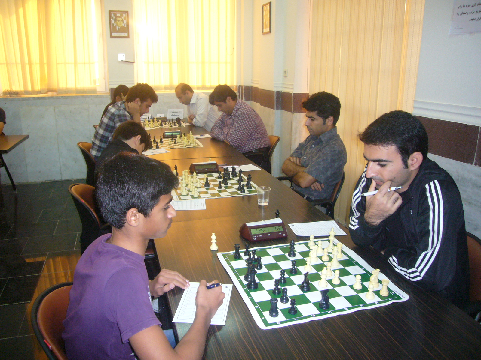 http://s4.picofile.com/file/8100140192/P1040970.jpg