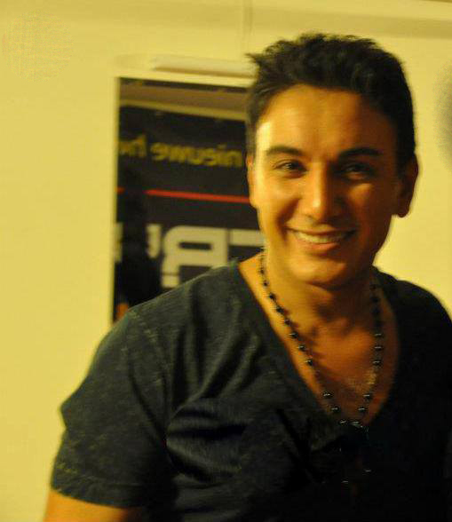http://s4.picofile.com/file/8100197200/2222222222222.jpg