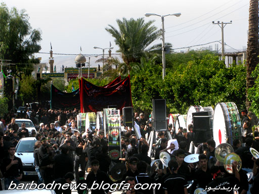 http://s4.picofile.com/file/8100468968/ashoura29.jpg