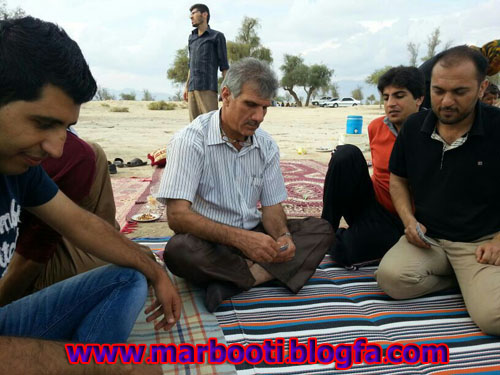 http://s4.picofile.com/file/8101666892/bandar2.jpg