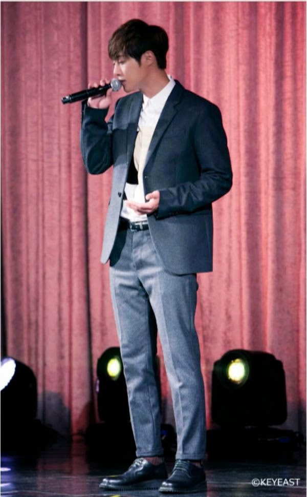 [Photo] Kim Hyun Joong - Japan Mobile Site Update [15.01.09]