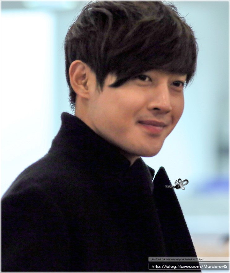 Kim Hyun Joong In Haneda Airport, Japan 15.01.09