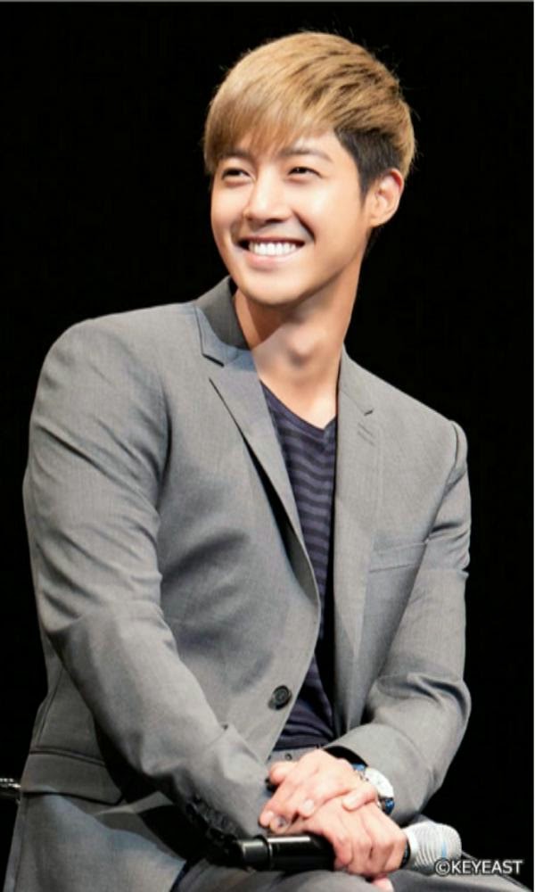 [Photo] Kim Hyun Joong - Japan Mobile Site Update [15.01.16]