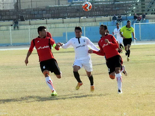 تساوی تیم های فرهنگ رامهرمز و نفتون مسجد سلیمان در هفته ششم مسابقات فوتبال لیگ دسته سه کشور 