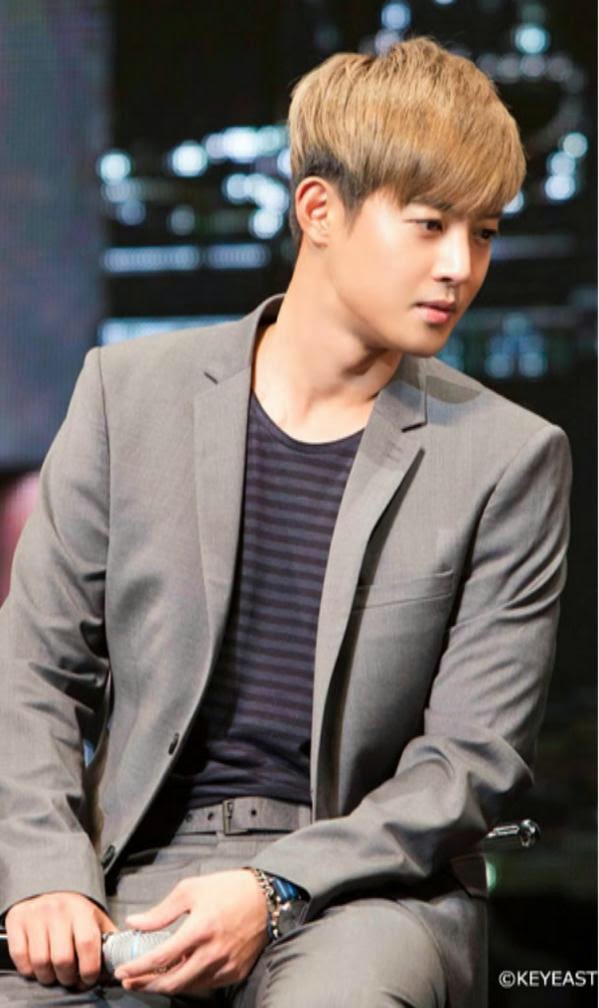 [Photo] Kim Hyun Joong - Japan Mobile Site Update [15.01.19]