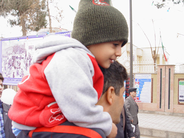http://s4.picofile.com/file/8170897118/93_11_22_nojavan_7_.jpg