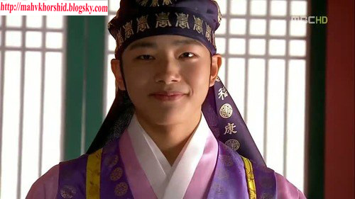 تصاویر شاهزاده هوون در سریال افسانه خورشید وماه