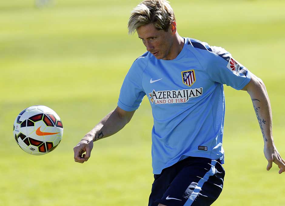 http://s4.picofile.com/file/8181721418/Fernando_Torres_training_pics_before_match_against_Malaga_By_F9tfans_blogsky_com_9_.jpg