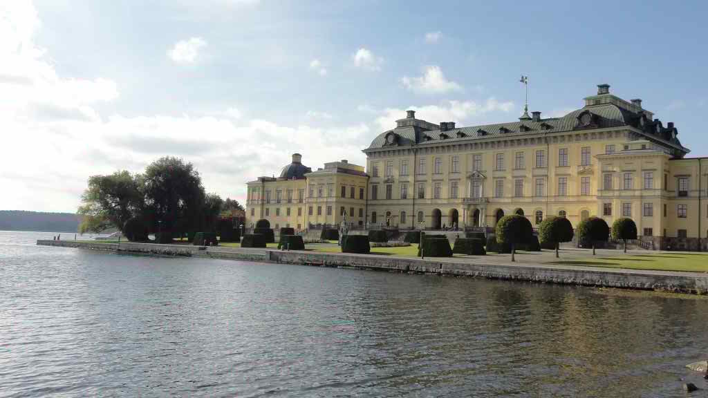 http://s4.picofile.com/file/8182601442/333.jpg