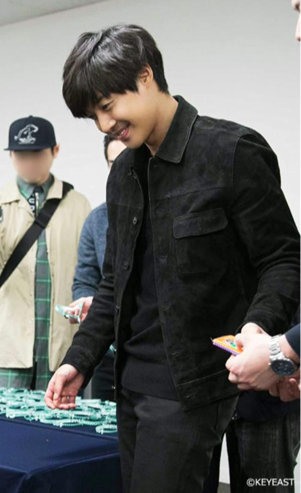 [Photo] Kim Hyun Joong - Japan Mobile Site Update [15.04.17]