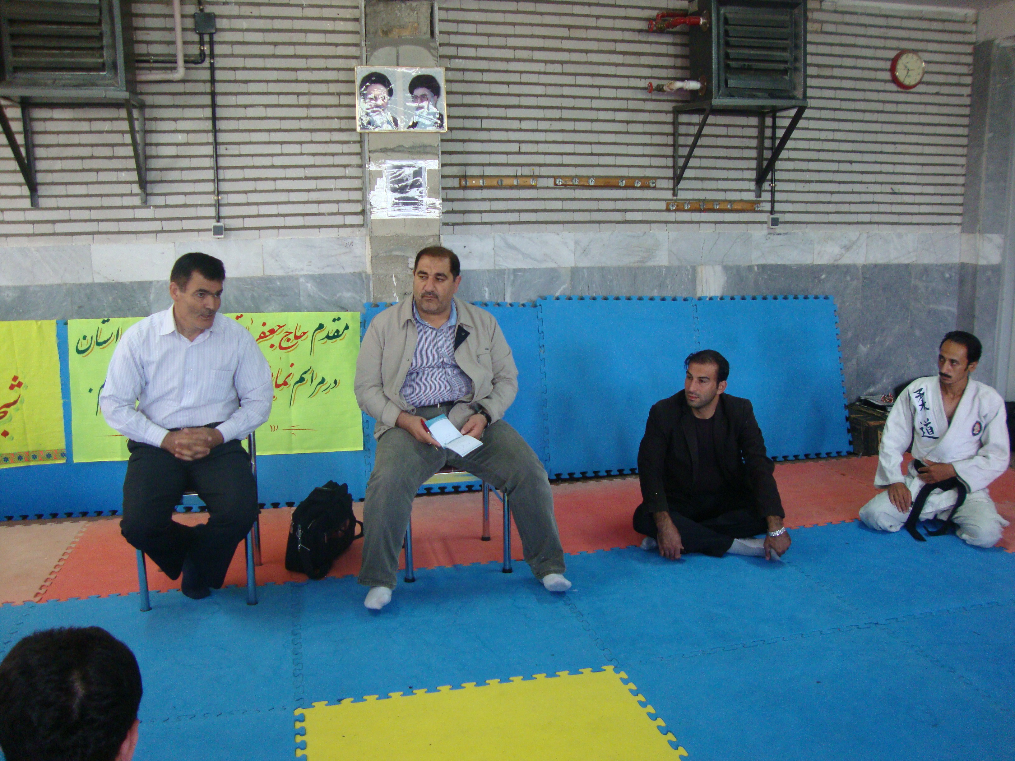 http://s4.picofile.com/file/8183583468/DSC02201.JPG