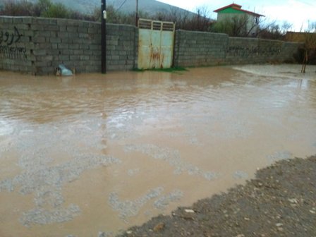 جاری شدن سیل وآبگرفتگی درشهرکرسف جاری شدن سیل وآبگرفتگی درشهرکرسف