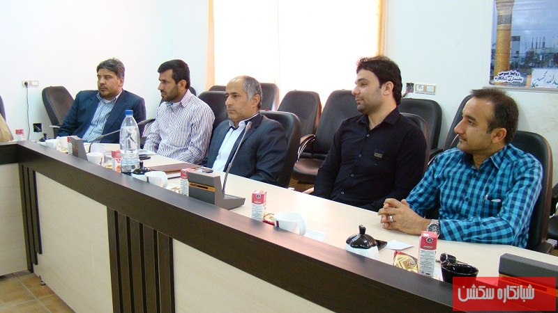 http://s4.picofile.com/file/8185687868/DSC03526_800x600_.jpg